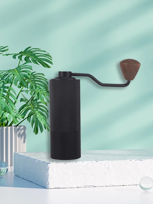 Kleiner Draagbaar Burr Plastic Outdoor Coffee Grinder met Okkernoothandvat