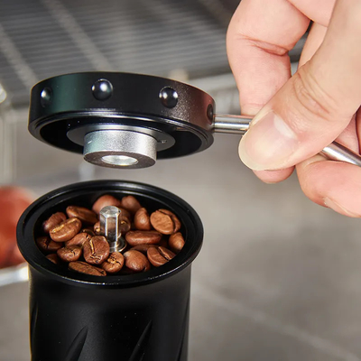 Van de Koffiebonen van het de industrie de Kegellichaam Handdeklaag van de Molensingle dose titanium