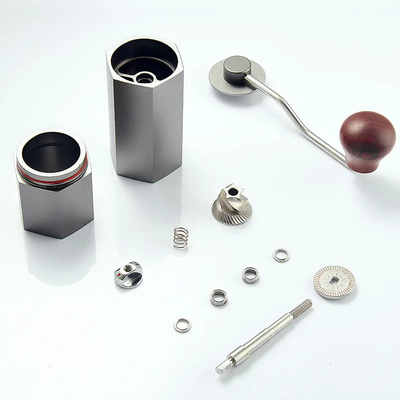 Van de Koffiebonen van het metaalaluminium de Handmolen Hexagonal Adjustable Setting voor Huishoudenreis