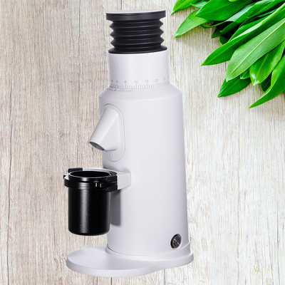 Zwarte aluminium koffiebonen molen 8,5 kg 300W 110V-220V Spanning